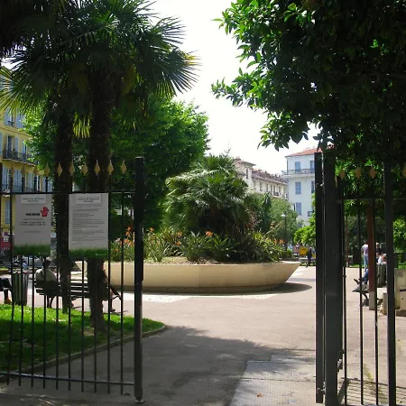 Place Wilson Apartment *